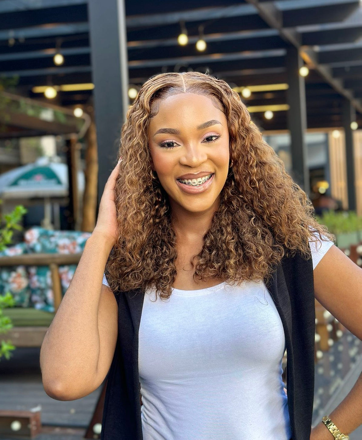 Highlight Frontal Loose Curly 18 inch Wig Front View