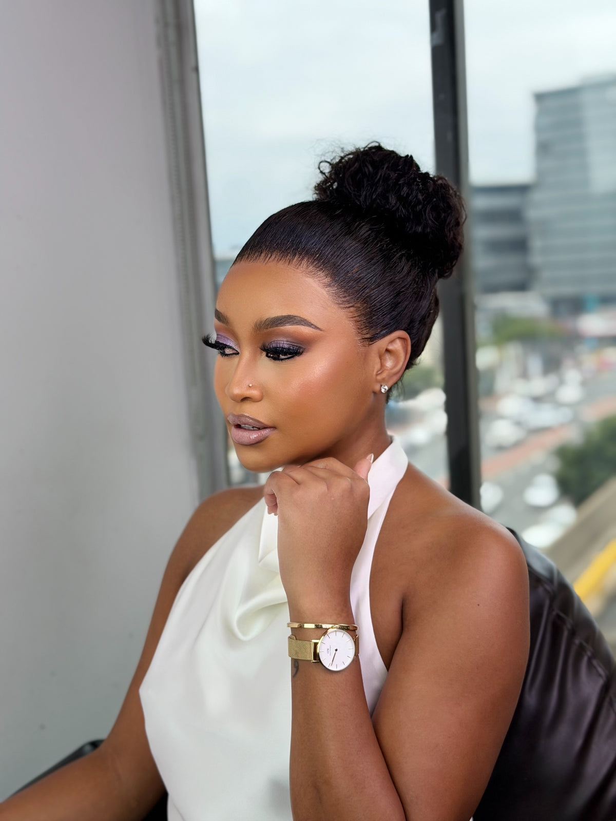Water wave 360 HD lace glueless  wig with natural hairline Left View 